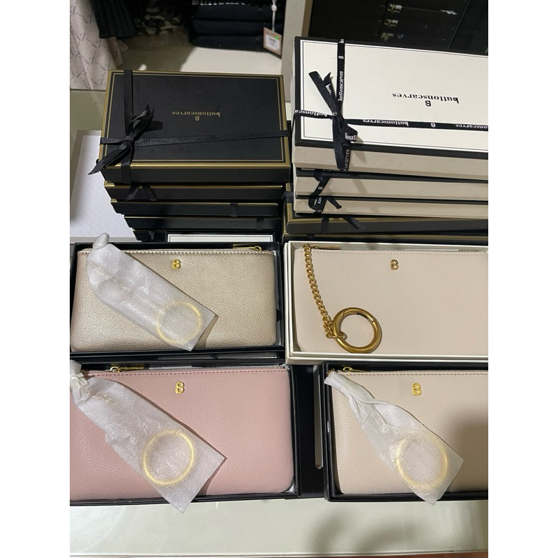 BUTTONSCARVES THE AMY SHORT AND LONG WRISTLET