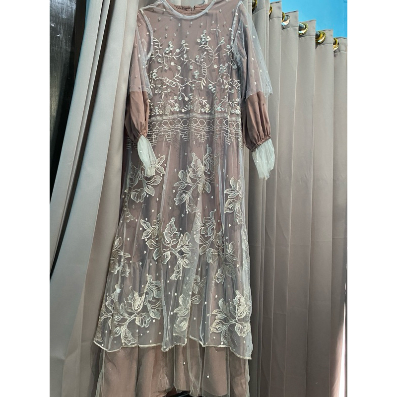 Preloved Helen Dress Abinaya Butik size B