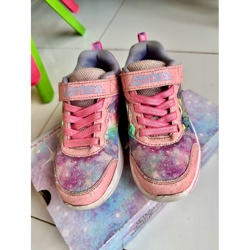 Prelove - Sepatu Skechers girl pink