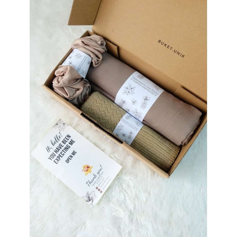 

zainab Gift box