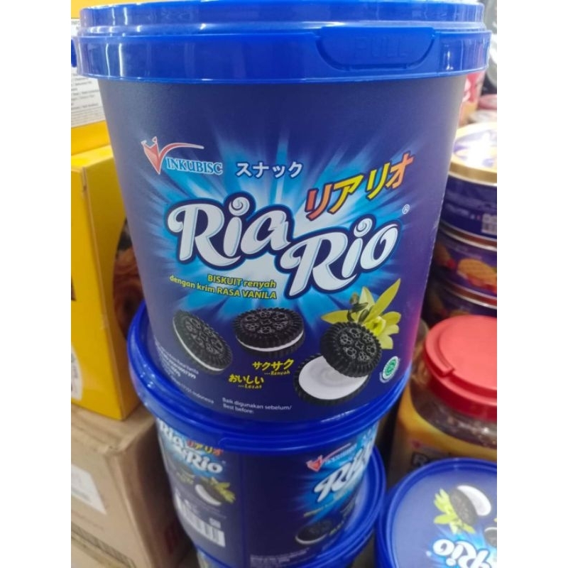 RIA RIO BISKUIT RENYAH