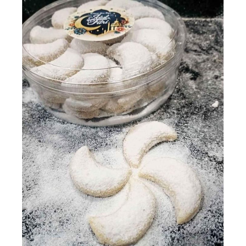 

Kue putri salju susu