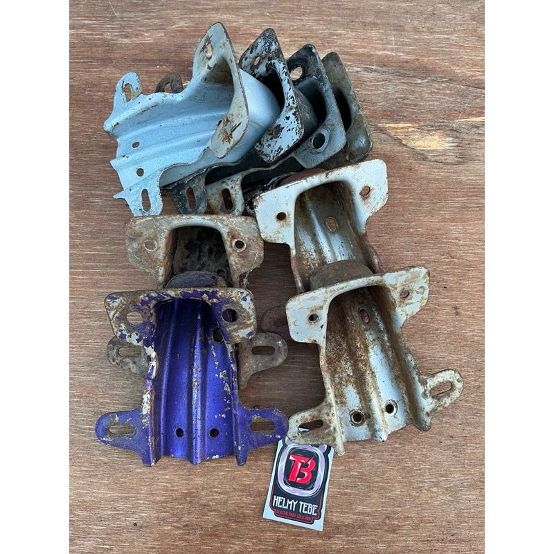 pangkon v80 original copotan utuh / pangkon dudukan lampu stop v80 original copotan