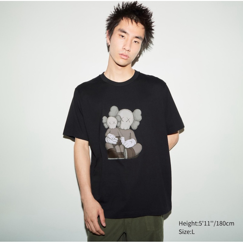 UNIQLO UT T-SHIRT X KAWS ORIGINAL/KAOS UT UNIQLO X KAWS ORIGINAL