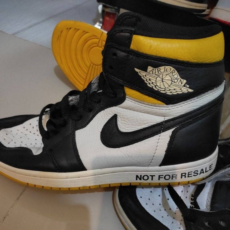 aj1 no photos yellow