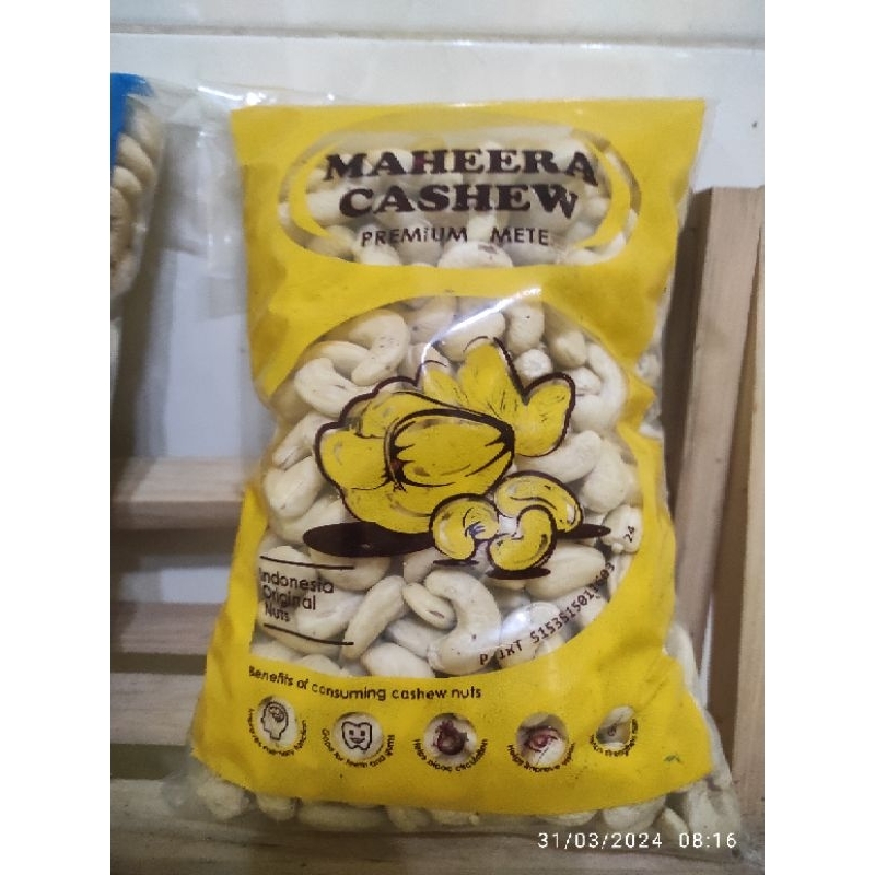 

Kacang Mente Utuh Jumbo Mentah 1kg