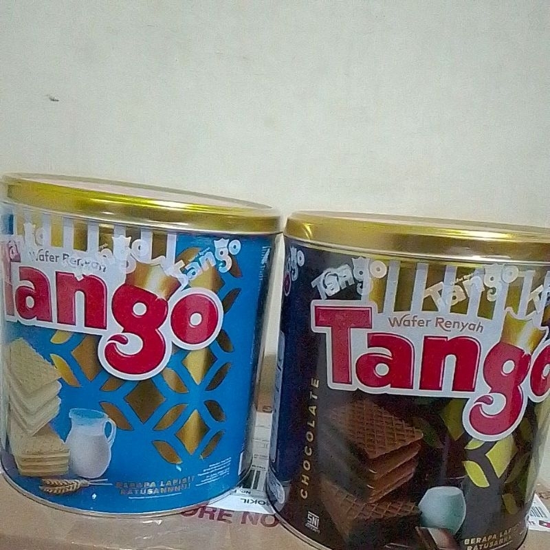 

Wafer Tango Kaleng 270g