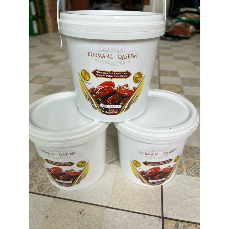 

kurma al qaseem beli 1 dapat 3 timba kemasan pail food grade