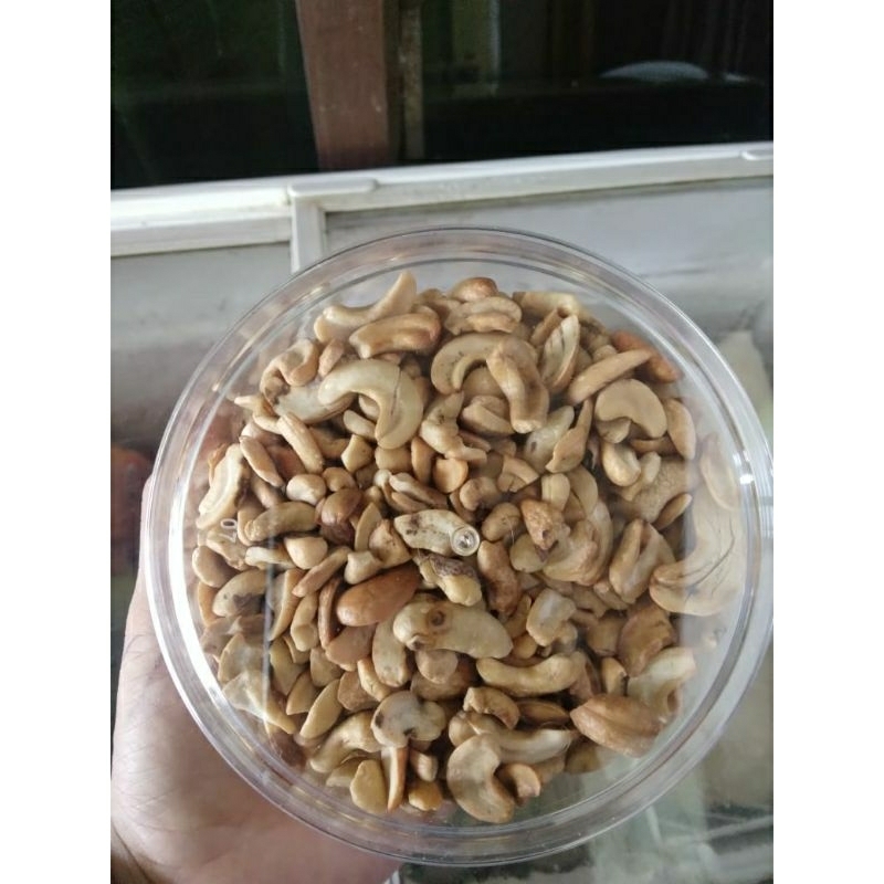 

Kacang mete