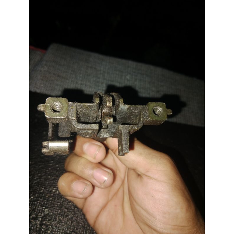 SEAT LOCK KUNCI JOK ENGSEL JOK NOUVO Z&Lele Copotan