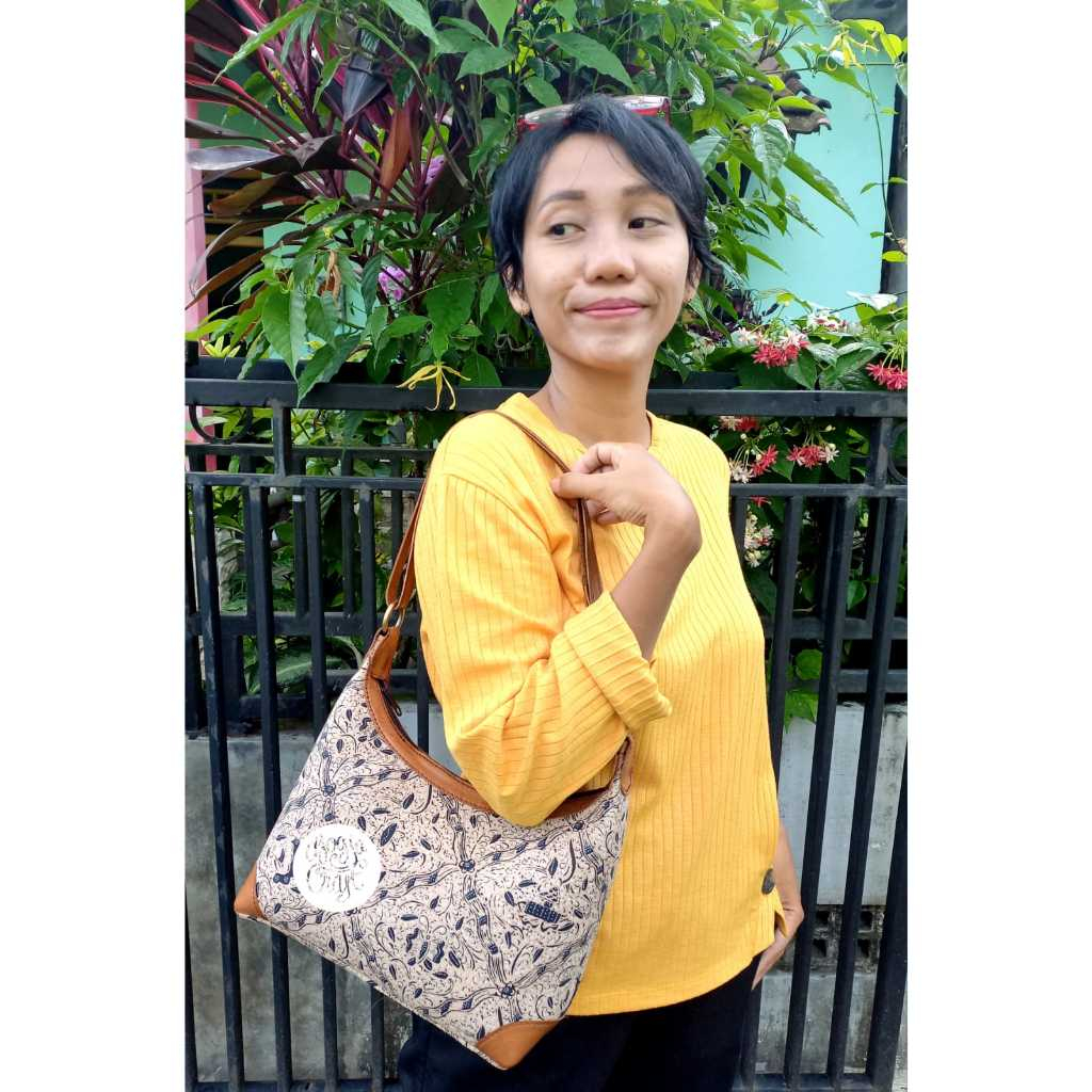 TAS BAHU WANITA KULIT KOMBINASI BATIK