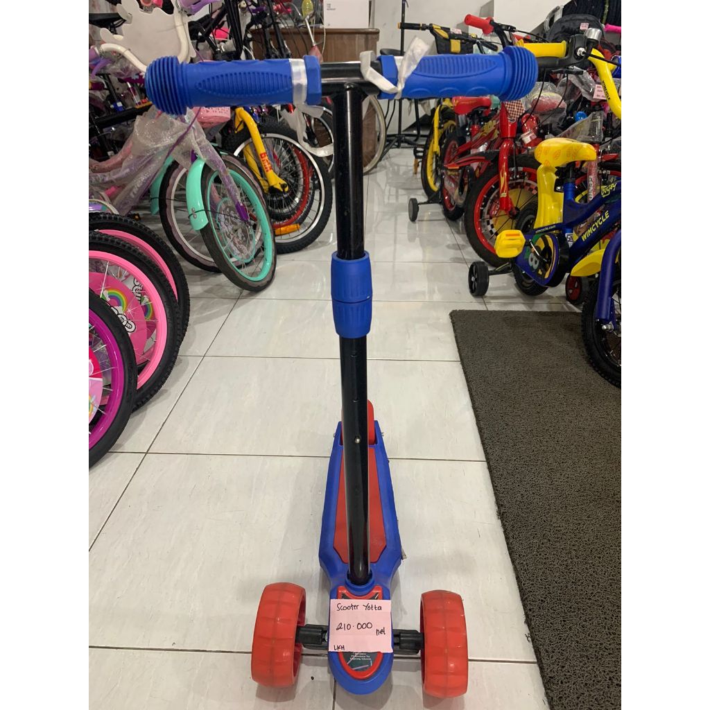 Mainan Anak Skuter Scooter Boy And Girl Yotta