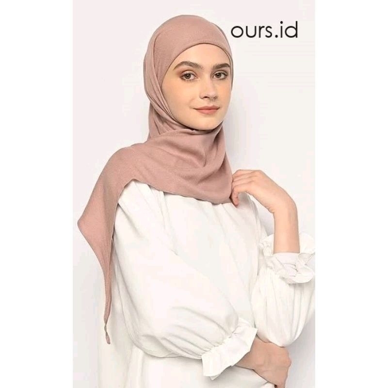 Hijab Instant Segitiga/ Hijab Instant Jersey/ Hijab Segitiga/ Hijab Instant
