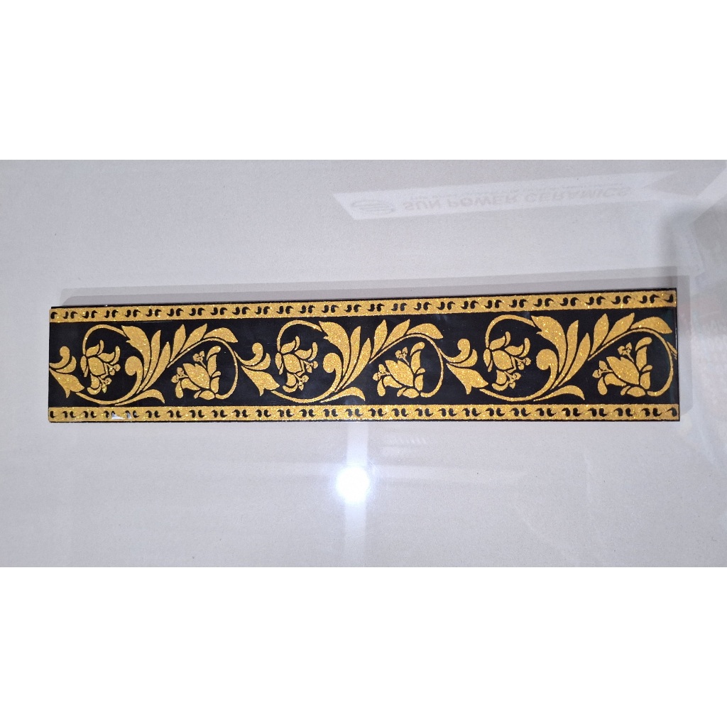 List plin keramik dinding 10x50cm (azenda gold)