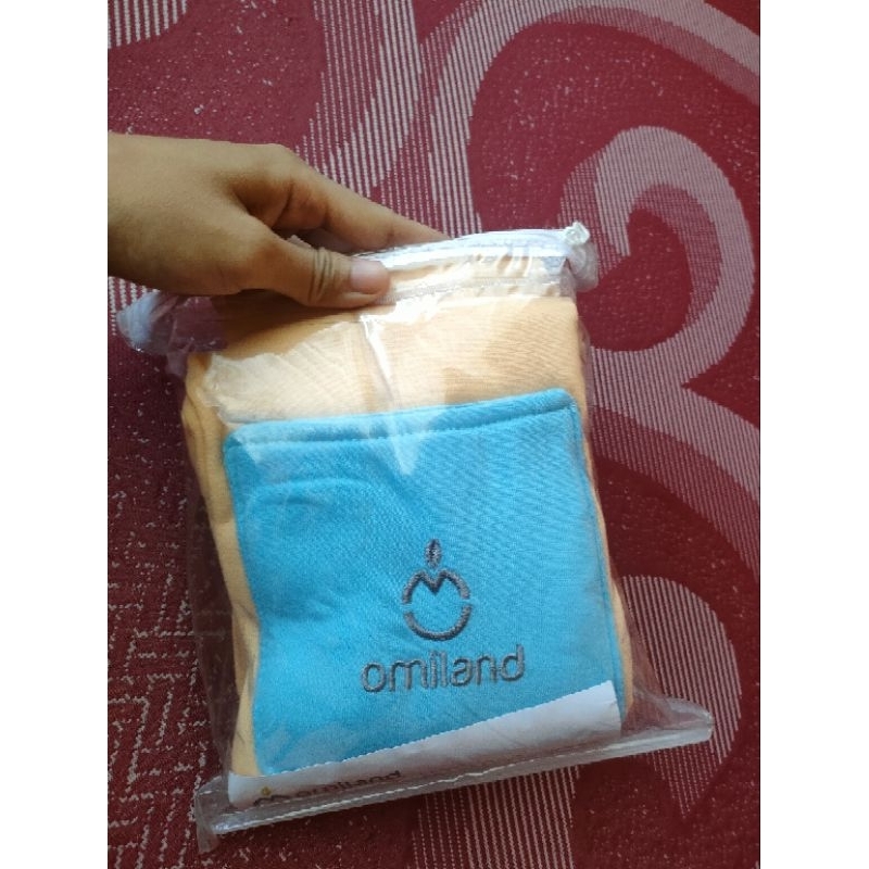 gendongan kaos ring omiland