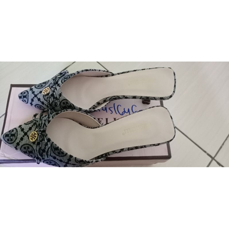 Heels simoncelli Original  size 37