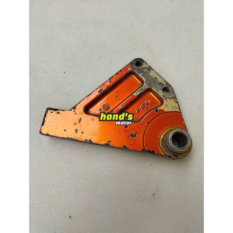 Bracket pegangan dudukan Caliper kaliper rem Cakarm Belakang Minerva original