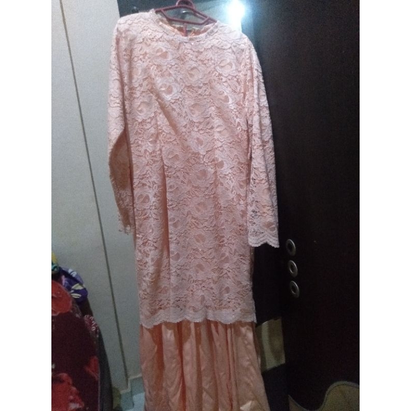 BAJU LEBARAN/PESTA ELEGAN