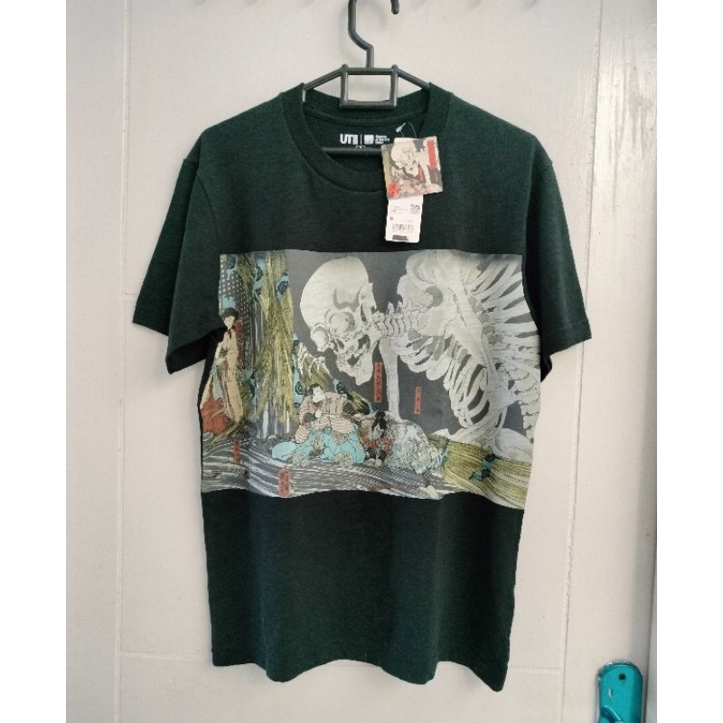 (New) Kaos MFA Boston UT UNIQLO (Original). Size M