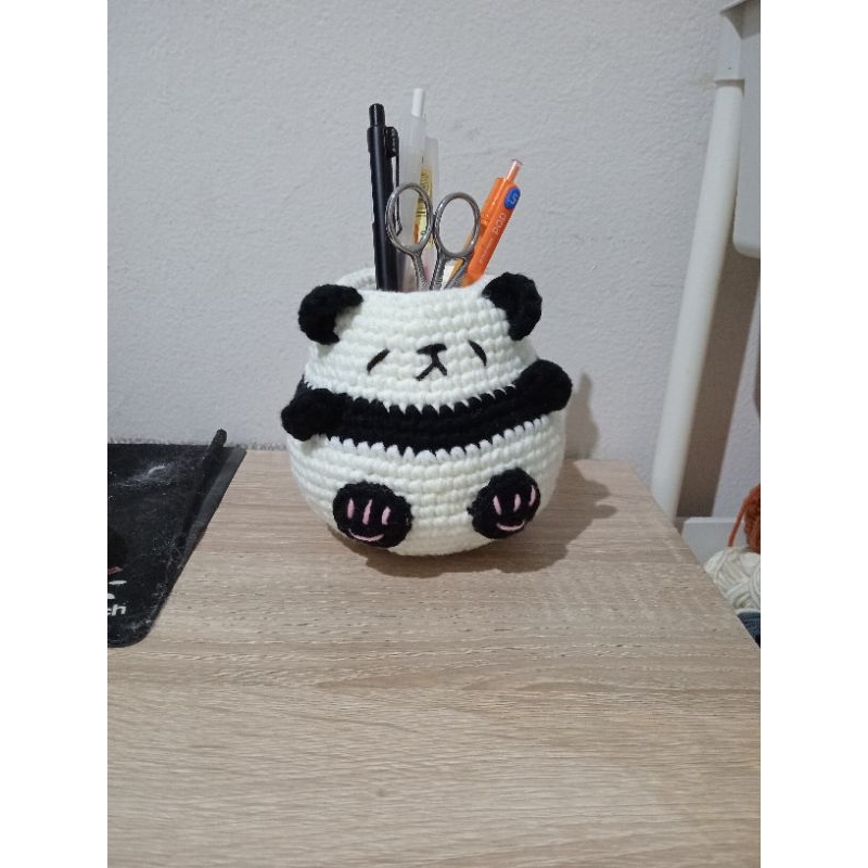 

Tempat pensil rajut Panda