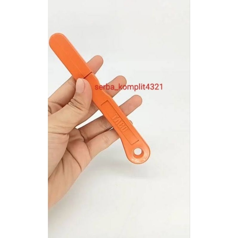 

Pisau potong HPL cutter TACO cutter silet alat pemotong Taco cutter warna random