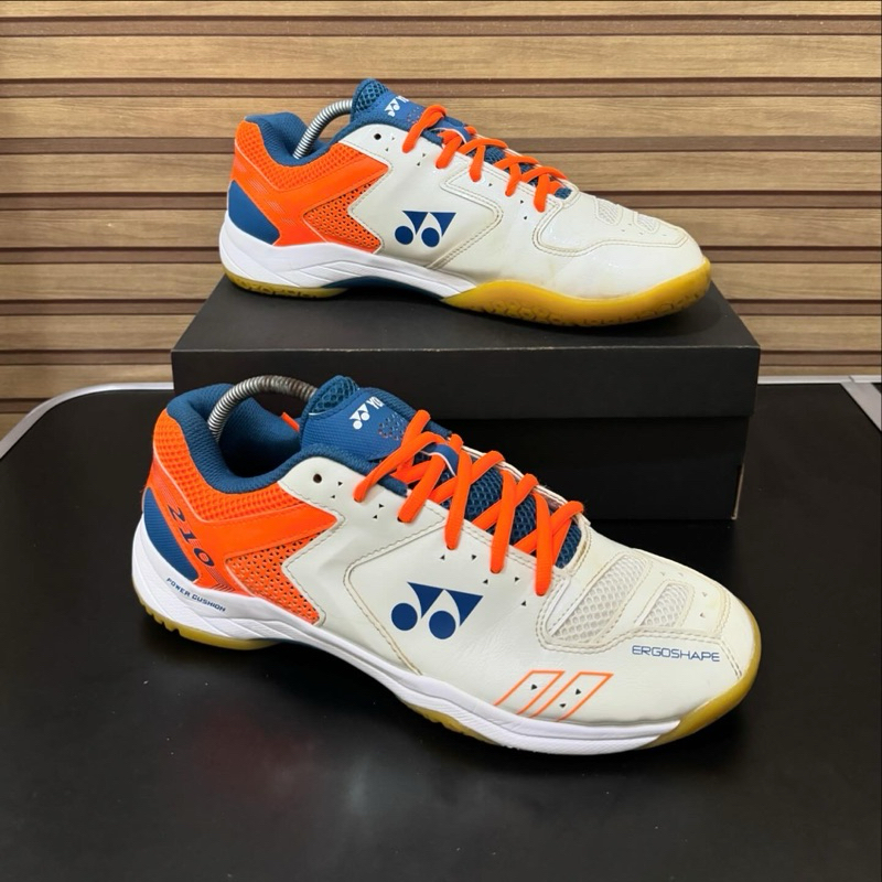 Yonex shb 210