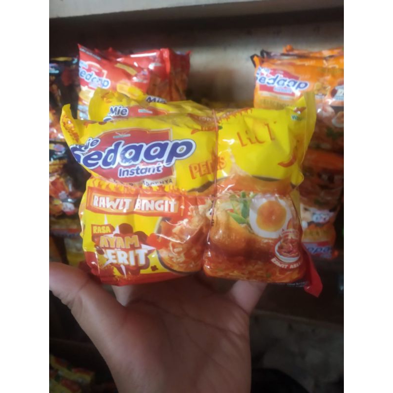 

Mie sedap ayam jerit isi 5 pcs.