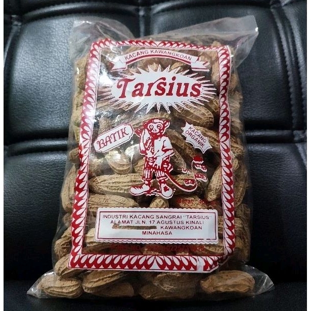 

TARSIUS " BATIK " Kacang Kulit Kawangkoan sangrai Kecil - oleh- Oleh Jajanan Cemilan khas Manado SIAP DIMAKAN /READY TO EAT