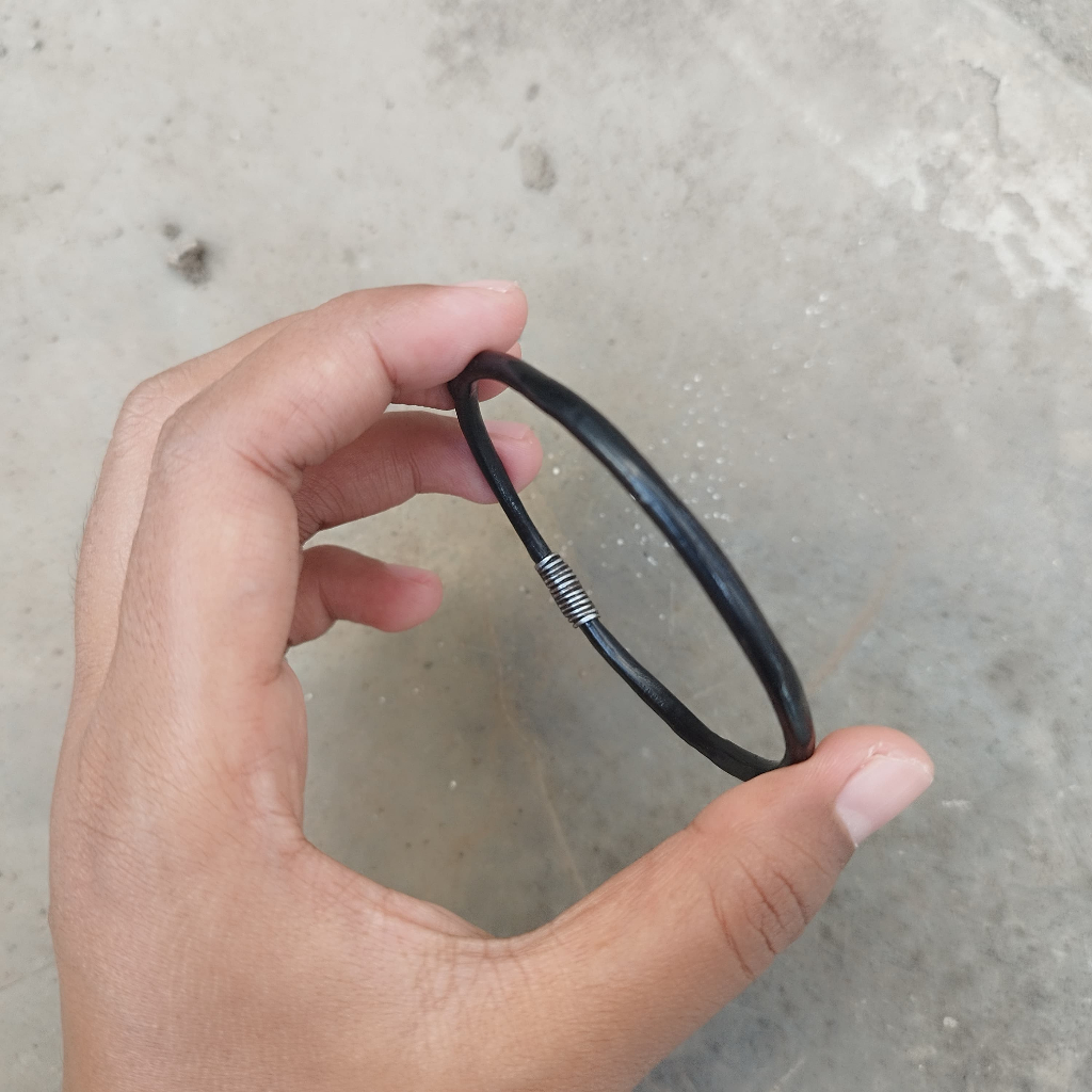 Gelang Akar Bahar Hitam Model Ring