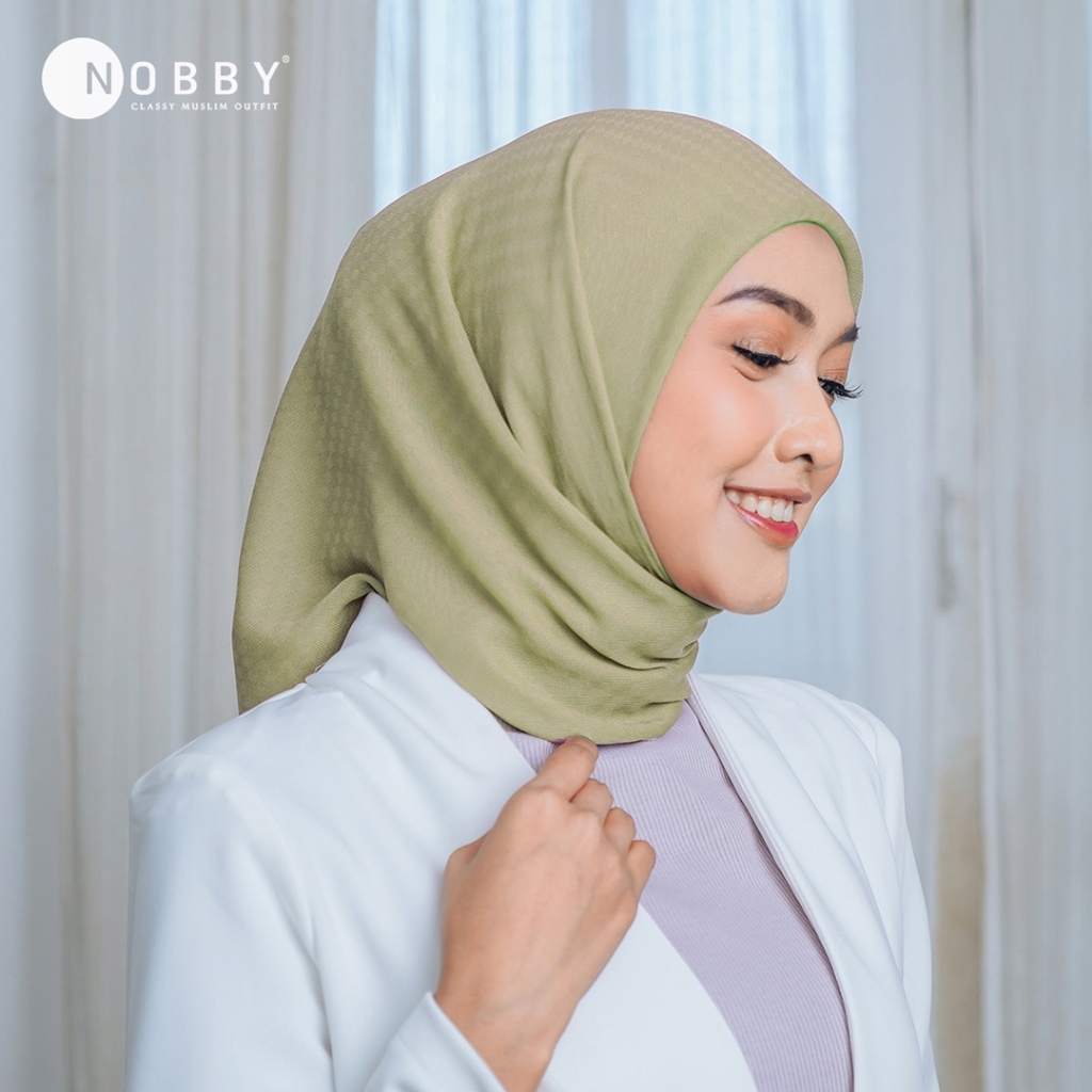 Nobby Zoyan Scarf Jilbab Kerudung Segi Empat Bahan Voal Dengan Lasercut Cutting
