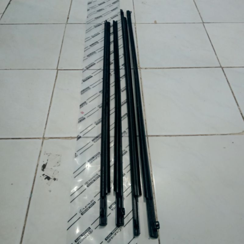 karet pelipit kaca luar Avanza Xenia all new chrome 2012-2018 original