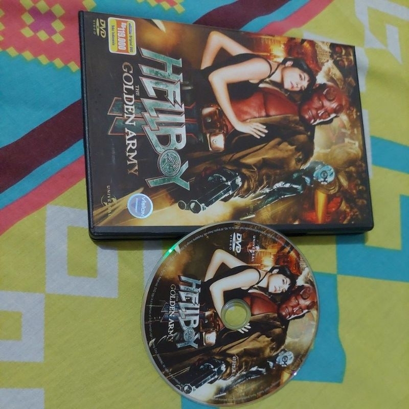 DVD " HELLBOY THE GOLDEN ARMY " ORIGINAL DVD with BOX