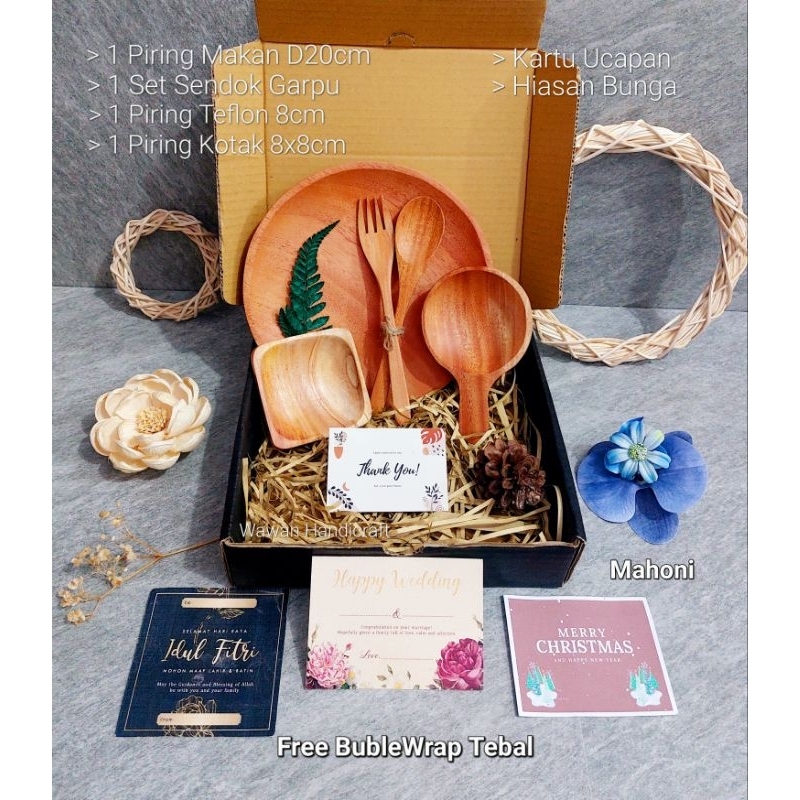 

Hampers/kado pernikahan/souvenir/hadiah set paket lengkap kayu mahoni A015