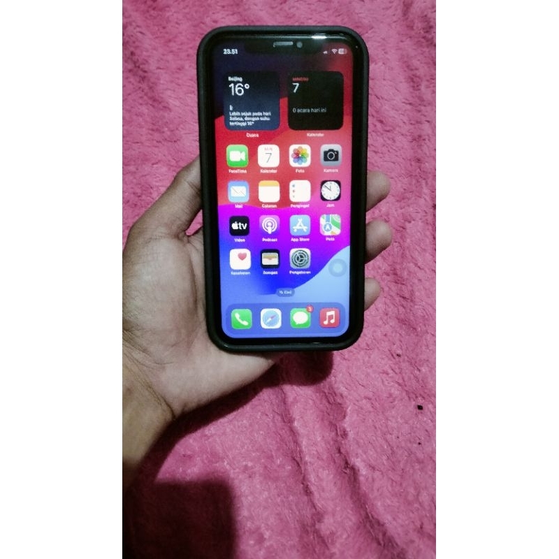 iPhone xr 128gb like new