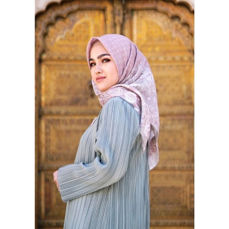 Buttonscarves Maharani Dusty