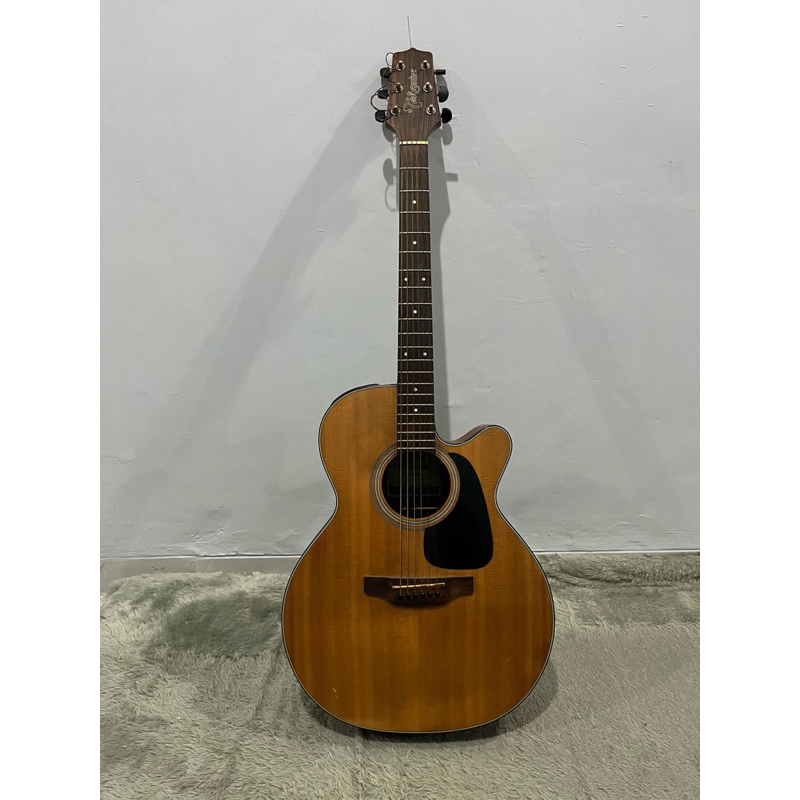 gitar takamine