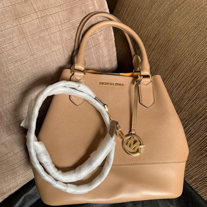 Tas Preloved Authentic MICHAEL KORS Beige Serut