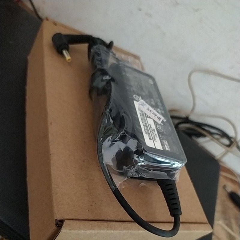 adaptor laptop Hp mini