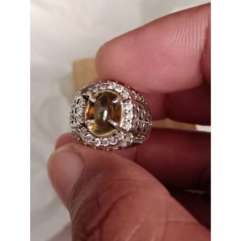 chresoberyl cats eye