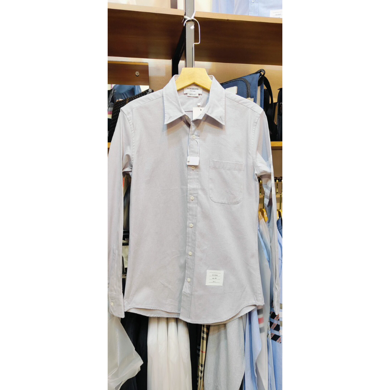 baju kameja Thom browne