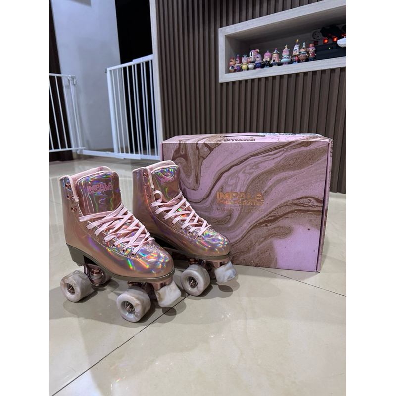 (PRELOVED IMPALA ROLLERSKATES) Sepatu roda Impala rose gold preloved