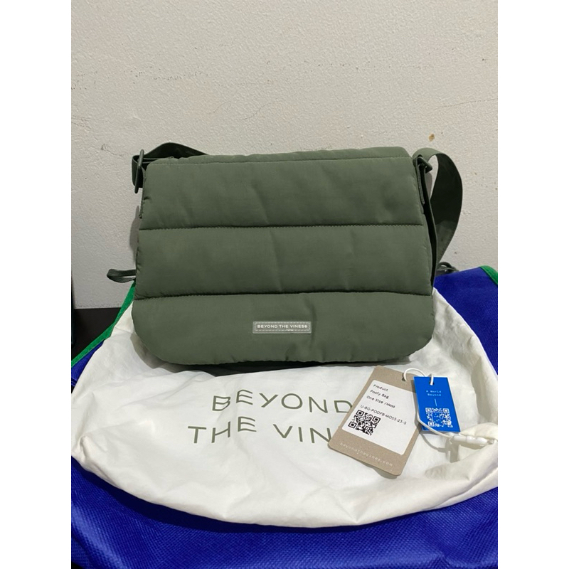 Beyond The Vines BTV Poofy Bag - Moss
