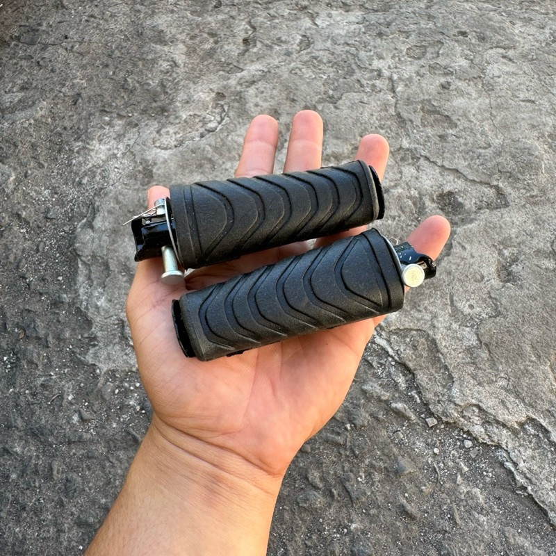 FOOTSTEP POSTEP BELAKANG MOTOR ABSOLUTE REVO PIJAKAN KAKI BELAKANG MOTOR REVO ABSOLUTE REVO