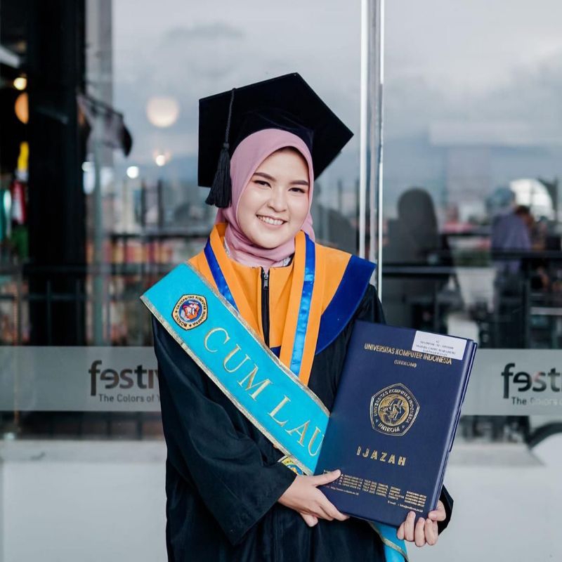 Topi Toga Wisuda Termurah Ukuran Anak dan dewasa