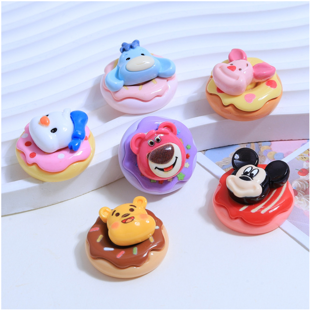 Clay / Resin Disney Winnie the Pooh Donat (2 pcs)
