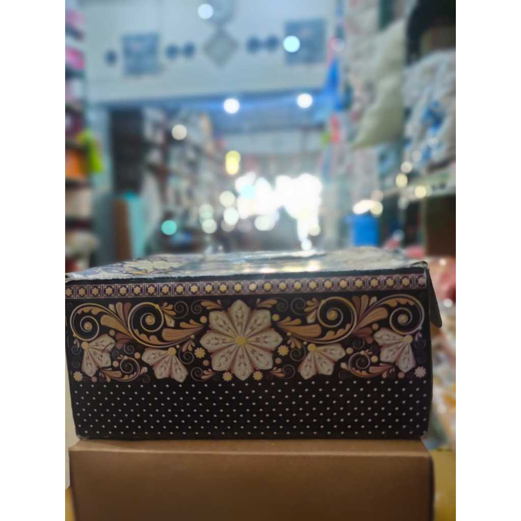 

OKEY Snack Box 15x11x7 / Kotak Kue Selamat Menikmati / Dus Kue Motif Batik Ceplik 1 Pack = 20 Pcs
