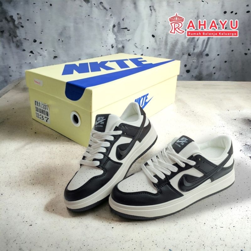 SEPATU NKTE A 1207 BLACK& WHITE