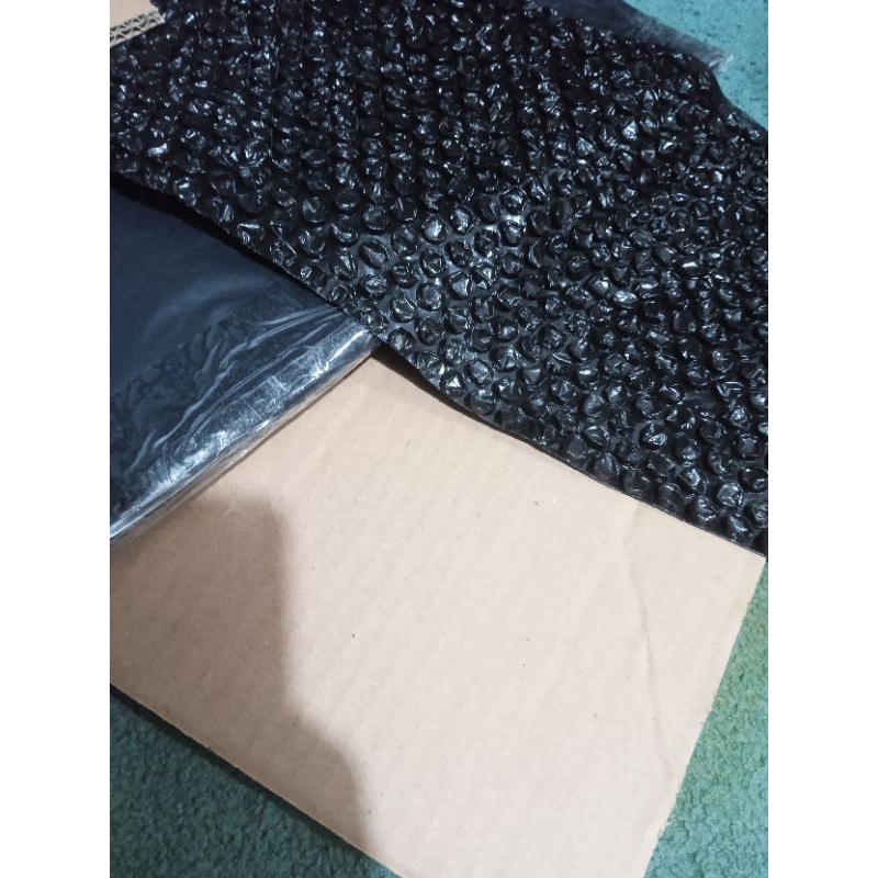 

packing bungkus dengan lapisan dus di sisi2 nya dan bubble