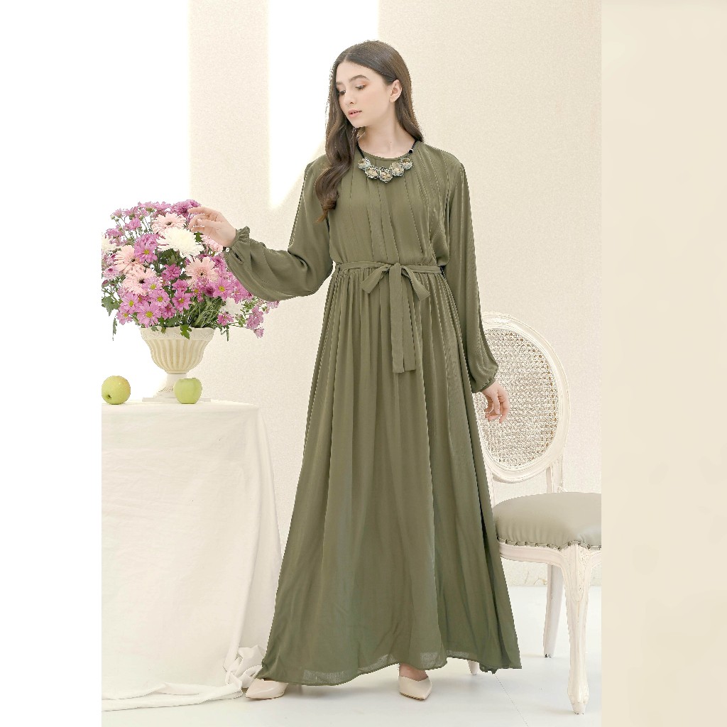 Long Dress Club Solitaire 1869