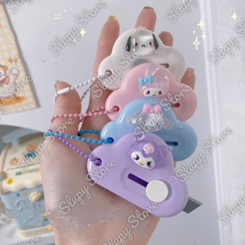 

Cutter gantungan cinnamoroll kuromi my melody pochacco